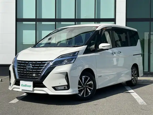 日産 セレナ ハイウェイスター V 和歌山県 2020(令2)年 3.4万km ブリリアントホワイトパール 純正ナビ/フルセグTV/アラウンドビューモニター/（BT/CD/DVD)/エマージェンシーブレーキ/プロパイロット/レーンキープ/ブラインドスポットモニター/横滑り防止装置/両側パワースライドドア/純正フロアマット/純正アルミホイール/ドライブレコーダー/ETC/LEDヘッドライト/フォグランプ/オートライト