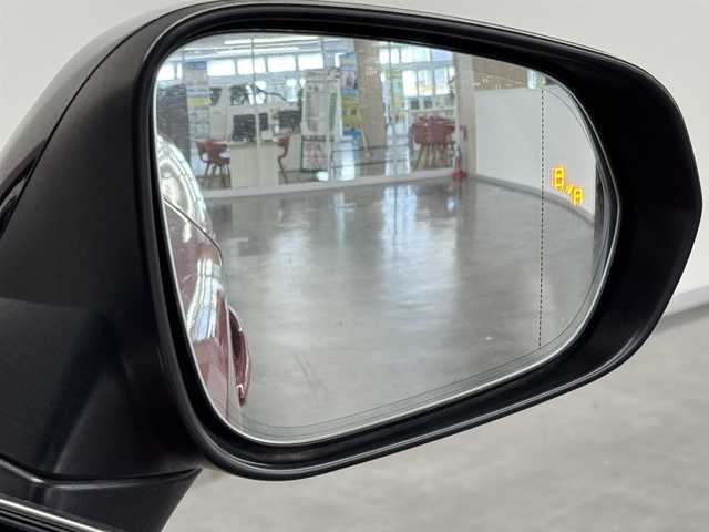 レクサス ＮＸ 300h Fスポーツ 三重県 2019(平31)年 5.3万km レッドマイカクリスタルシャイン ハイブリッド/FF/MTモード付フロアCVT/純正 10.3インチナビ/（AM/FM/CD/DVD/SDREC/SD/USB/Bluetooth/Miracast/AUX/TV）/【OP】パノラミックビューモニター/ドライブレコーダー 前方/ビルトインETC2.0/LEXUS Safety System＋/●プリクラッシュセーフティ/●レーンディパーチャーアラート/●アダプティブハイビームシステム/●レーダークルコン（全車速追従機能付）/・【OP】ブラインドスポットモニター＆リヤクロストラフィックアラート/・【OP】パーキングサポートブレーキ（静止物）/・タイヤ空気圧警告ディスプレイ表示/など/装備/・【OP】ムーンルーフ/・【OP】3眼LEDヘッドランプ/・【OP】本アルミオーナメントパネル（名栗調仕上げ・シルバー）/・ハンズフリーパワーバックドア/・Fスポーツ用本革スポーツシート（内装色：フレアレッド）/・シートヒーター＆ベンチレーション（D/N）/・ステアリングヒーター/・8wayパワーシート（Dランバーサポート付/N）/・AC100Vコンセント（100W）/・左右独立オートエアコン/・電子パーキングブレーキ＆ブレーキホールド/・純正18inAW/・保/取/ナビ取/・スマートキーx2/など