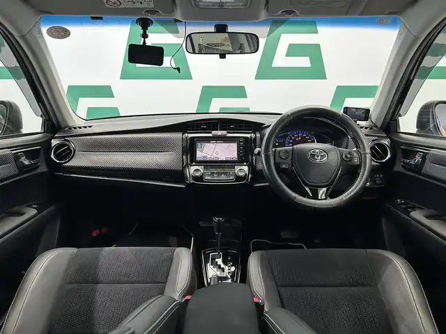 トヨタ カローラ フィールダー HV G エアロツアラー W×B 鹿児島県 2015(平27)年 5.6万km ブラックマイカ 純正SDナビ【NSCP-W64】/（CD/DVD/ワンセグ/Bluetooth/SD）/ビルトインETC/バックカメラ/アイドリングストップ/ステアリングリモコン/ハーフレザーシート/電動格納ドアミラー/サイドメッキパーツ/サイドミラーメッキパーツ/純正LEDヘッドライト/オートライト/純正フロアマット/純正15インチアルミ