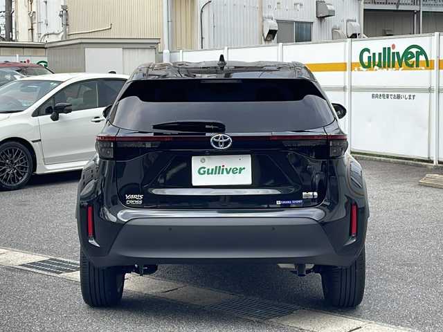 トヨタ ヤリスクロス ハイブリッド Z 愛知県 2022(令4)年 2.4万km ブラックマイカ /禁煙車//ワンオーナー//純正ディスプレイオーディオ//FM/AM/BT/Miracast/USB//前後ドライブレコーダー//革巻きステアリング//ステアリングスイッチ//運転席パワーシート//前席シートヒーター//ハーフレザーシート//LEDオートライト//フロントフォグ//オートハイビーム//プッシュスタート//ビルトインETC//LTA//PCS//BSM//RCTA//PKSB//RSA//ACC//クリアランスソナー//電動パーキングブレーキ//ブレーキホールド//オートリトラウィンカーミラー//ISOFIX//純正フロアマット//ECO/PWR/EVモード//スマートキー//保証書/取扱説明書/スペアキー