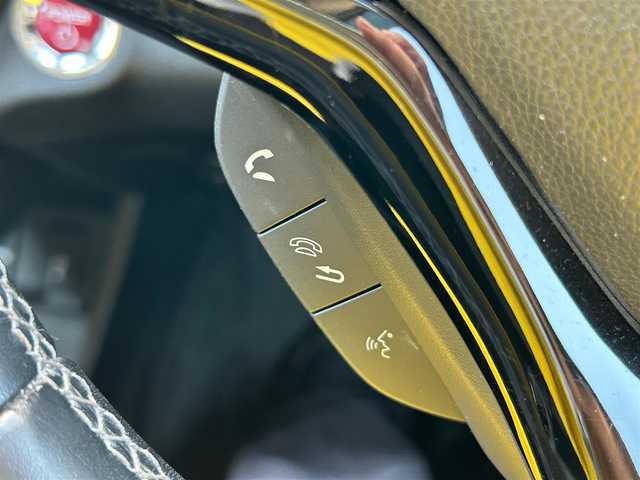 ホンダ ヴェゼル ハイブリッド 大阪府 2016(平28)年 5.2万km クリスタルブラックパール 純正ナビ /バックカメラ /フルセグTV /  ETC/BT/USB/AUX/HDMI/CD/DVD /前後ドライブレコーダー /前席シートヒーター /追従走行ありクルーズコントロール /純正フロアマット /LED /ルーフレール/純正17インチアルミホイール/レーンアシスト/衝突軽減システム/スマートキー/プッシュスタート/取扱説明書有り