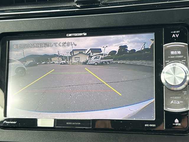 トヨタ プリウス S 福島県 2018(平30)年 6.2万km シルバーM 4WD ナビ バックカメラ ワンセグTV 横滑り防止 衝突軽減 車両逸脱警報 コーナーセンサー クルーズコントロール追従 ETC オートライト 純正LEDライト 純正マット スマートキー スペアキー