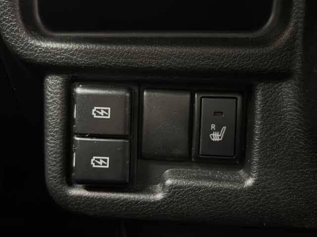 スズキ ワゴンＲ スマイル HYBRID S 長崎県 2022(令4)年 2.8万km ピュアホワイトP 純正8インチナビ(SKX-S806）/・フルセグ/・DVD/・Bluetooth/セーフティサポート/・レーンディパーチャーアラート/・誤発信抑制/・コーナーセンサー/両側パワースライド/ドライブレコーダー/ETS搭載/運転席シートヒーター/シートリフター/電格ミラー/オートハイビーム/純正フロアマット/スマートキー/プッシュスタート/オートライト/アイドリングストップ