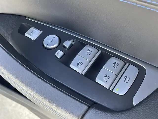 ＢＭＷ Ｘ３ xDrive20d Mスポーツ 東京都 2018(平30)年 4.8万km アルピンホワイトⅢ 純正ナビ/フルセグTV/CD/DVD再生/Bluetooth接続/全周囲モニター/ワンオーナー/スマートキー/プッシュスタート/パドルシフト/アダプティブクルーズコントロール/ETC/電動パワーシート/シートヒーター/ハーフレザーシート/パワーゲート/純正LEDヘッドライト/オートライト/オートハイビーム/ヘッドアップディスプレイ/ディスプレイキー/ワイヤレス充電