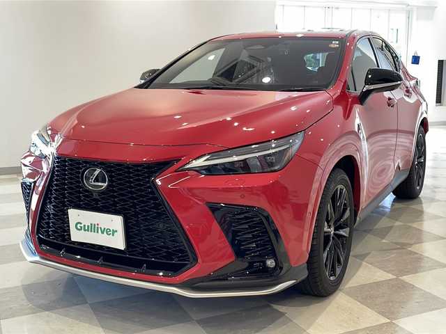 レクサス ＮＸ 350h Fスポーツ 福井県 2023(令5)年 0.4万km マダーレッド 禁煙車/ワンオーナー/パノラマルーフ/マークレビンソン/純正14インチコネクティッドナビ/フルセグTV/BT/CD/DVD/USB/パノラミックビューモニター/セーフティシステム/・プリクラッシュセーフティ/・レーダークルーズコントロール/・レーントレーシングアシスト/・アダプティブハイビームシステム	/・ロードサインアシスト/・プロアクティブドライビングアシスト/・クリアランスソナー/・ブラインドスポットモニター/ITS CONNETCT/ETC2.0/前後ドライブレコーダー/デジタルインナーミラー/置くだけ充電/カラーヘッドアップディスプレイ/フレアレッド本革スポーツシート/運転席・助手席ベンチレーション機能/本革ステアリング(パドルシフト付)/ステアリングヒーター/全席シートヒーター/前席エアシート/後席6：4分割可倒式シート(電動格納機能付)/パワーバックドア/3眼LEDヘッドライト/純正20インチアルミホイール/F SPORTオレンジブレーキキャリパー/スカッフイルミネーション/リアバンパーステップガード/ロングラゲージマット/純正バブボルト・ロックナット