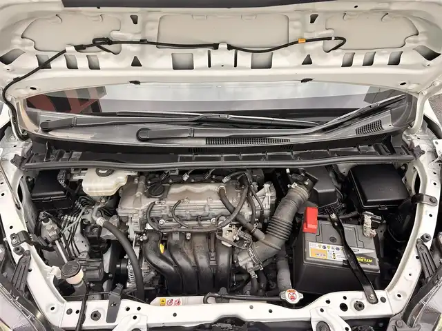 トヨタ ノア Si ダブルバイビー 東京都 2018(平30)年 4.6万km ホワイトパールクリスタルシャイン 純正9型SDナビ【NSZT-Y66T】/(Bluetooth/フルセグTV)/バックカメラ/純正12.1型後席モニター【V12T-R66C】/セーフティーセンスC/・プリクラッシュセーフティー/・レーンディパーチャーアラート/・オートマチックハイビーム/・先行車発進告知機能/クルーズコントロール/両側パワースライドドア/左右独立温度調整オートエアコン/純正フロアマット/ETC2.0/新車時保証書/取扱説明書/スペアキー×1
