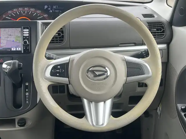 ダイハツ タント G SA 秋田県 2013(平25)年 11.5万km ブラックマイカメタリック ４WD/両側パワースライドドア/純正メモリナビ（DVD/CD再生可能）/フルセグ/バックカメラ/社外１４インチアルミ（冬タイヤ装着）/スマートキー/アイドリングストップ/プッシュスタート/ステアリングスイッチ/純正フロアマット/純正ドアバイザー/オートライト/オートエアコン/パワーステアリング/パワーウィンドウ/ヘッドライトレベライザー/横滑り防止/盗難防止装置/寒冷地仕様/電動格納ウィンカーミラー/保証書/取扱説明書/記録簿/スペアキー×１