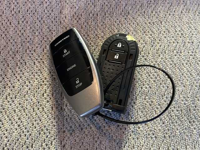 ダイハツ ムーヴ キャンバス X 道東・釧路十勝 2016(平28)年 3.7万km パールホワイトⅢ/ナチュラルベージュマイカメタリック 2トーン 4WD/純正カーオーディオ　/ＣＤ再生/横滑り防止装置/アイドリングストップ　/スマートキー　/プッシュスタート　/純正フロアマット　/社外１４インチアルミホイール/スタッドレスタイヤ積み込み/・155/65/R14/・溝5ミリ/・社外14インチアルミホイール