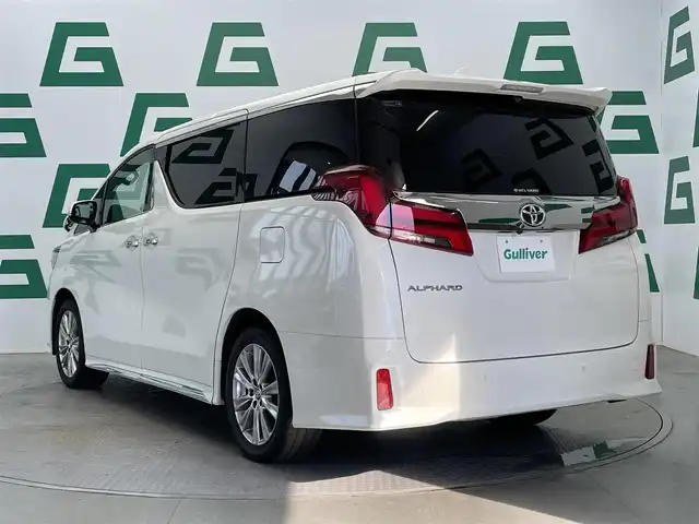 トヨタ アルファード S タイプゴールド 鹿児島県 2020(令2)年 6.1万km ホワイトパールクリスタルシャイン 禁煙車/トヨタセーフティセンス/・プリクラッシュセーフティ/・歩行者検知機能付衝突回避支援タイプ/・レーントレーシングアシスト/・レーダークルーズコントロール（全車速追従機能付）/・ロードサインアシスト/純正ナビ機能付きディスプレイオーディオ/バックカメラ/両側パワースライドドア/ETC/横滑り防止機能/3眼LEDヘッドライト/オートライト/オートマチックハイビーム/純正フロアマット/100V充電