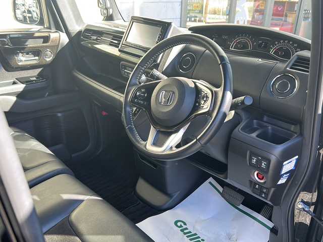 ホンダ Ｎ ＢＯＸ 埼玉県 2019(平31)年 5万km クリスタルブラックパール 純正ナビ　/(FM/AM/フルセグ/DVD/CD/SD/iPod/Bluetooth/USB)/ETC　/ドラレコ /バックカメラ/両側スライド　/プッシュスタート　/ステアリングスイッチ　/レーンキープ　/PCS　/TRC　/Pミラー　/クルコン追　/オートライト　/サンシェード　/ドアバイザー　/純正フロア　/パドルシフト　/ISOFIX　/LEDライト/スマートキー/スペアキー１本