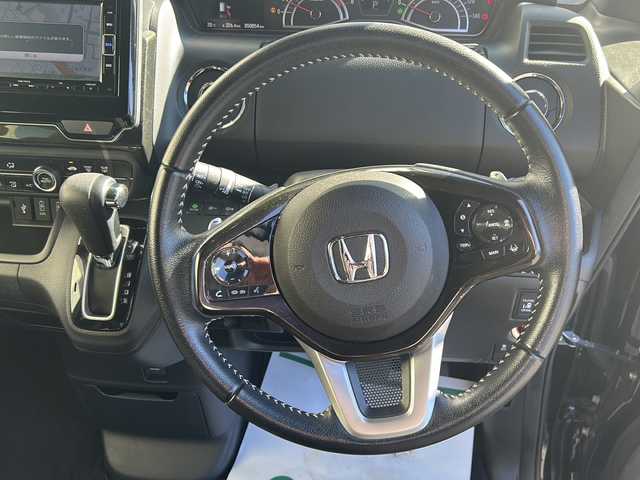 ホンダ Ｎ ＢＯＸ 埼玉県 2019(平31)年 5万km クリスタルブラックパール 純正ナビ　/(FM/AM/フルセグ/DVD/CD/SD/iPod/Bluetooth/USB)/ETC　/ドラレコ /バックカメラ/両側スライド　/プッシュスタート　/ステアリングスイッチ　/レーンキープ　/PCS　/TRC　/Pミラー　/クルコン追　/オートライト　/サンシェード　/ドアバイザー　/純正フロア　/パドルシフト　/ISOFIX　/LEDライト/スマートキー/スペアキー１本