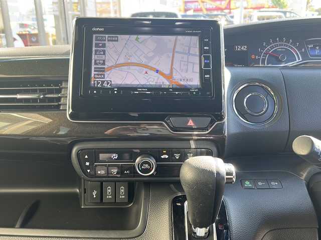 ホンダ Ｎ ＢＯＸ 埼玉県 2019(平31)年 5万km クリスタルブラックパール 純正ナビ　/(FM/AM/フルセグ/DVD/CD/SD/iPod/Bluetooth/USB)/ETC　/ドラレコ /バックカメラ/両側スライド　/プッシュスタート　/ステアリングスイッチ　/レーンキープ　/PCS　/TRC　/Pミラー　/クルコン追　/オートライト　/サンシェード　/ドアバイザー　/純正フロア　/パドルシフト　/ISOFIX　/LEDライト/スマートキー/スペアキー１本