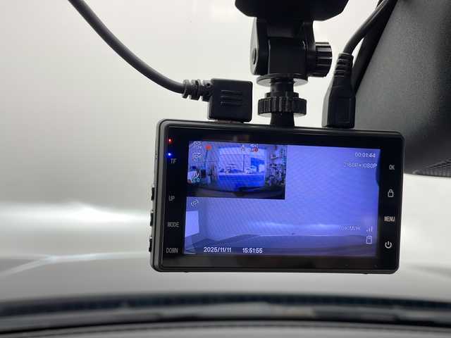 ホンダ ヴェゼル ハイブリッド e:HEV Z 長野県 2021(令3)年 2.1万km メテオロイドグレーメタリック 4WD/純正メモリナビ&フルセグTV&USB&BT/ホンダセンシング/アダプティブクルーズコントロール/レーンキープアシスト/車線逸脱警報/衝突軽減ブレーキ/ブラインドスポットインフォメーション/先行車発進告知/社外前後ドライブレコーダー/パワーバックドア/ハーフレザーシート/前席シートヒーター/ステアリングスイッチ/ステアリングヒーター/パドルシフト/全方位カメラ/ビルトインETC2.0/LEDヘッドライト/オートライト/フロントフォグランプ/電動格納ミラー/ウィンカーミラー/ドアミラーヒーター/電動ホールド/ブレーキホールド/純正18インチAW装着/純正フロアマット/社外ドアバイザー/置くだけ充電/プッシュスタート/スマートキー