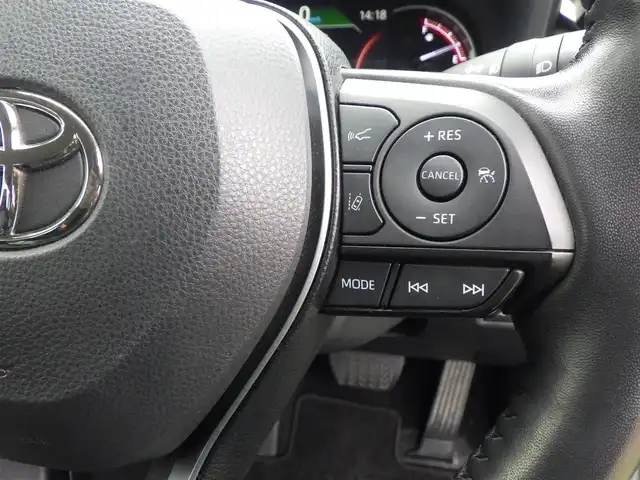 トヨタ ＲＡＶ４ アドベンチャー オフロードPKG 千葉県 2021(令3)年 3.6万km グレーメタリック Toyota Safety Sense/・プリクラッシュセーフティ/・レーンディパーチャーアラート/・オートハイビーム/・レーダークルーズコントロール/・ブラインドスポットモニター/ディスプレイオーディオ/【Bluetooth接続】/パノラミックビューモニター/ドライブレコーダー/運転席パワーシート/前席エアシート/シートヒーター/革巻きステアリング/ステアリングスイッチ/ステアリングヒーター/ETC/LEDヘッドライト/フォグライト/ウインカーミラー/クリアランスソナー/TRDマッドフラップ/純正18インチアルミホイル/サイド/カーテンエアバッグ/スマートキー