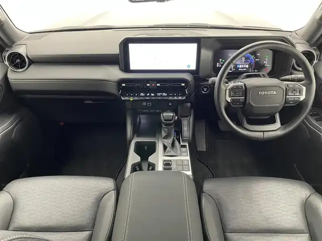トヨタ ランドクルーザー ２５０ VX 愛知県 2024(令6)年 2.9万km アバンギャルドブロンズメタリック 純正１２．３インチディスプレイオーディオ/トヨタチームメイト　/丸目ヘッドライト　/モデリスタＰＫＧ　/シグネチャーイルミブレード　/モデリスタオーバーフェンダー　/リアバンパーステップガード/トヨタセーフティセンス/デジタルインナーミラー/アラウンドビューモニター/ムーンルーフ/ブラインドスポットモニター/HDMI/ステアリングヒーター/レーダークルーズコントロール/黒革シート/パワーシート/パワーバックドア/シートヒーター/エアシート/フルセグTV/前後ドライブレコーダー/ETC2.0/純正アルミホイール/純正フロアマット/LEDオートライト/フォグランプ/Miracast/衝突被害軽減ブレーキ