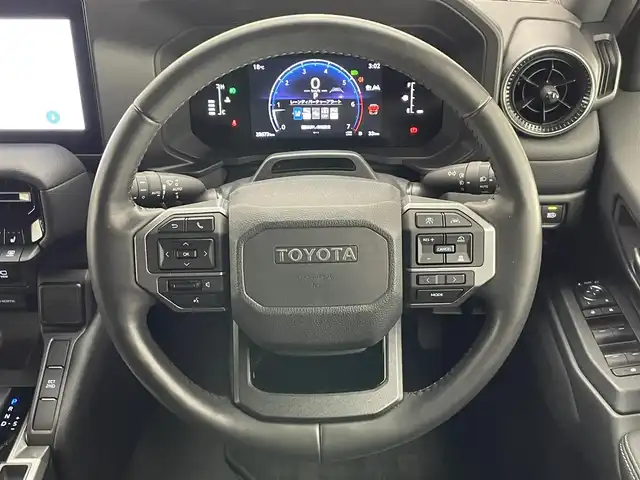 トヨタ ランドクルーザー ２５０ VX 愛知県 2024(令6)年 2.9万km アバンギャルドブロンズメタリック 純正１２．３インチディスプレイオーディオ/トヨタチームメイト　/丸目ヘッドライト　/モデリスタＰＫＧ　/シグネチャーイルミブレード　/モデリスタオーバーフェンダー　/リアバンパーステップガード/トヨタセーフティセンス/デジタルインナーミラー/アラウンドビューモニター/ムーンルーフ/ブラインドスポットモニター/HDMI/ステアリングヒーター/レーダークルーズコントロール/黒革シート/パワーシート/パワーバックドア/シートヒーター/エアシート/フルセグTV/前後ドライブレコーダー/ETC2.0/純正アルミホイール/純正フロアマット/LEDオートライト/フォグランプ/Miracast/衝突被害軽減ブレーキ