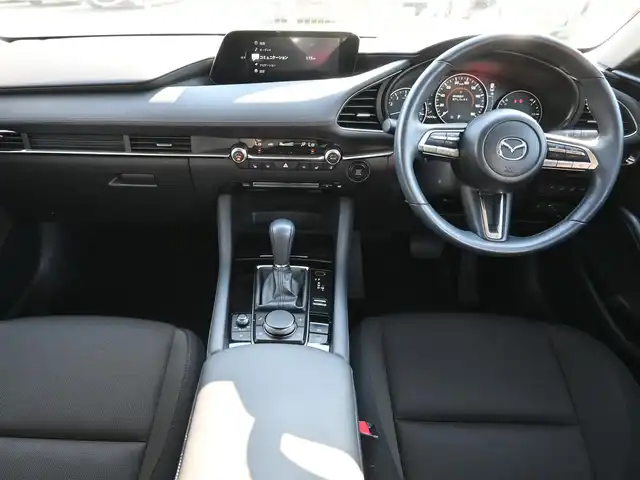 マツダ マツダ３セダン 20S プロアクティブ 千葉県 2019(令1)年 1.5万km マシーングレープレミアムM スマートブレーキサポート/ブラインドスポットモニタリング/レーンキープ・アシスト・システム/アクティブ・ドライビング・ディスプレイ/純正SDナビ/地デジTV/【DVD/CD再生機能　Bluetooth接続】/【Apple CarPlay　Android Auto対応】/バックカメラ/革巻きステアリング/ステアリングヒーター/ステアリングスイッチ/運転席パワーシート/前席シートヒーター/ETC/LEDヘッドライト/ウインカーミラー/コーナーセンサー/純正18インチアルミホイル/サイド/カーテンエアバッグ/アドバンストキーレスエントリー