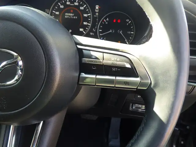 マツダ マツダ３セダン 20S プロアクティブ 千葉県 2019(令1)年 1.5万km マシーングレープレミアムM スマートブレーキサポート/ブラインドスポットモニタリング/レーンキープ・アシスト・システム/アクティブ・ドライビング・ディスプレイ/純正SDナビ/地デジTV/【DVD/CD再生機能　Bluetooth接続】/【Apple CarPlay　Android Auto対応】/バックカメラ/革巻きステアリング/ステアリングヒーター/ステアリングスイッチ/運転席パワーシート/前席シートヒーター/ETC/LEDヘッドライト/ウインカーミラー/コーナーセンサー/純正18インチアルミホイル/サイド/カーテンエアバッグ/アドバンストキーレスエントリー