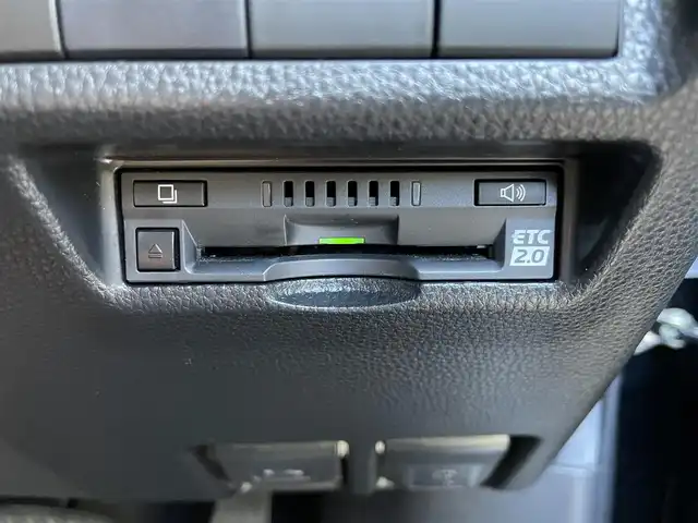 トヨタ ＲＡＶ４ G Zパッケージ 滋賀県 2021(令3)年 4万km アティチュードブラックマイカ TRDエアロ/パノラマルーフ/レザーシート/純正８型ディスプレイオーディオ/デジタルインナーミラー/シートヒーター/パワーシート/BSM/パワーバックドア/パノラミックビューモニター/追従クルーズコントロール/LEDヘッドライト/純正１９AW/ステアリングヒーター