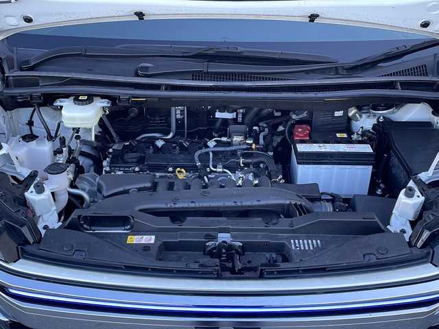 トヨタ ヴォクシー S－Z 山口県 2024(令6)年 3.2万km ホワイトパールクリスタルシャイン 純正ディスプレイオーディオ/・ナビキッド/・Bluetooth接続/・フルセグTV/・AM/FM/・CD/DVDキット/・Miracast/・HDMI/バックカメラ/ビルトインETC/ドライブレコーダー/Toyota Safety Sense/・プリクラッシュセーフティ/・レーントレーシングアシスト/・レーンチェンジアシスト/・レーンディパーチャーアラート/・プロアクティブドライビングアシスト/・フロントクロストラフィックアラート/・発進遅れ告知機能/・ロードサインアシスト/・レーダークルーズコントロール/・ドライバー異常時対応システム/・ブラインドスポットモニター/USB入力端子/純正フロアマット/両側パワースライドドア/スマートキー/プッシュスタート/スペアキー1本/ハーフレザーシート/シートヒーター/純正LEDライト/純正17インチアルミホイール/ドアバイザー/ウィンカーミラー/取扱説明書/保証書