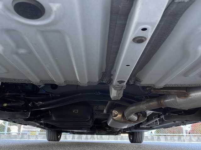 トヨタ ヴォクシー S－Z 山口県 2024(令6)年 3.2万km ホワイトパールクリスタルシャイン 純正ディスプレイオーディオ/・ナビキッド/・Bluetooth接続/・フルセグTV/・AM/FM/・CD/DVDキット/・Miracast/・HDMI/バックカメラ/ビルトインETC/ドライブレコーダー/Toyota Safety Sense/・プリクラッシュセーフティ/・レーントレーシングアシスト/・レーンチェンジアシスト/・レーンディパーチャーアラート/・プロアクティブドライビングアシスト/・フロントクロストラフィックアラート/・発進遅れ告知機能/・ロードサインアシスト/・レーダークルーズコントロール/・ドライバー異常時対応システム/・ブラインドスポットモニター/USB入力端子/純正フロアマット/両側パワースライドドア/スマートキー/プッシュスタート/スペアキー1本/ハーフレザーシート/シートヒーター/純正LEDライト/純正17インチアルミホイール/ドアバイザー/ウィンカーミラー/取扱説明書/保証書