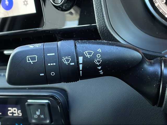 トヨタ ヴォクシー S－Z 山口県 2024(令6)年 3.2万km ホワイトパールクリスタルシャイン 純正ディスプレイオーディオ/・ナビキッド/・Bluetooth接続/・フルセグTV/・AM/FM/・CD/DVDキット/・Miracast/・HDMI/バックカメラ/ビルトインETC/ドライブレコーダー/Toyota Safety Sense/・プリクラッシュセーフティ/・レーントレーシングアシスト/・レーンチェンジアシスト/・レーンディパーチャーアラート/・プロアクティブドライビングアシスト/・フロントクロストラフィックアラート/・発進遅れ告知機能/・ロードサインアシスト/・レーダークルーズコントロール/・ドライバー異常時対応システム/・ブラインドスポットモニター/USB入力端子/純正フロアマット/両側パワースライドドア/スマートキー/プッシュスタート/スペアキー1本/ハーフレザーシート/シートヒーター/純正LEDライト/純正17インチアルミホイール/ドアバイザー/ウィンカーミラー/取扱説明書/保証書