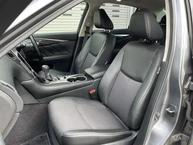 日産 スカイライン ハイブリッド 350GT FOUR 道央・札幌 2014(平26)年 12.1万km ダークメタルグレー (株)IDOMが運営する【じしゃロン札幌豊平店】の自社ローン対象車両になります。こちらは現金ご利用時の価格です。/自社ローンご希望の方は別途その旨お申付け下さい。/プッシュスタート/ハーフレザーシート/前席パワーシート/純正ナビ・フルセグTV/バックカメラ/ETC