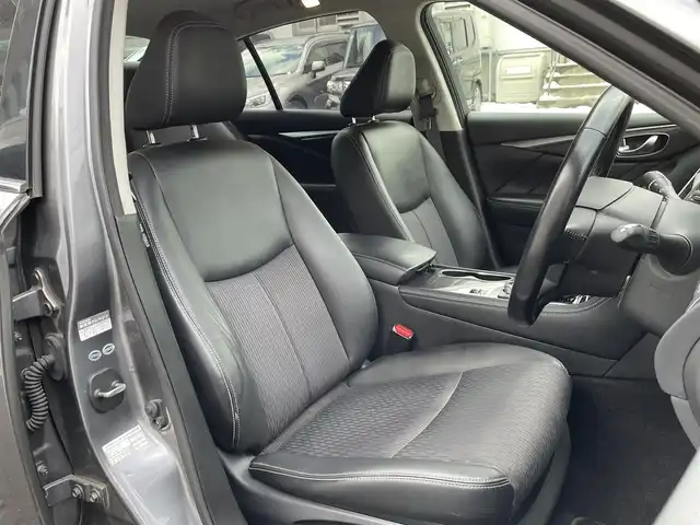 日産 スカイライン ハイブリッド 350GT FOUR 道央・札幌 2014(平26)年 12.1万km ダークメタルグレー (株)IDOMが運営する【じしゃロン札幌豊平店】の自社ローン対象車両になります。こちらは現金ご利用時の価格です。/自社ローンご希望の方は別途その旨お申付け下さい。/プッシュスタート/ハーフレザーシート/前席パワーシート/純正ナビ・フルセグTV/バックカメラ/ETC