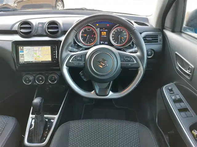 スズキ スイフト HYBRID RS 東京都 2018(平30)年 4.4万km スピーディーブルーM 寒冷地仕様/セーフティサポート/デュアルカメラブレーキサポート/レーンアシスト/レーダークルーズコントロール/純正SDナビ/CD/DVD/BT/AM/FM/TV/全周囲カメラ/前席シートヒーター/カーメイトエンジンスターター