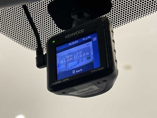 トヨタ アクア G 福井県 2014(平26)年 5.6万km シルバーM ケンウッドナビ/フルセグTV/BT/DVD/CD/SD/バックカメラ/クルーズコントロール/先行車発信お知らせ/ETC/前後ドライブレコーダー/オートライト/LEDヘッドライト/LED黄色フォグ/社外AW付サマータイヤ車載/プッシュスタート/スマートキー/社外14インチアルミホイール