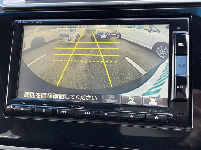 ホンダ フィット ハイブリット Lパッケージ 大阪府 2015(平27)年 6.1万km クリスタルブラックパール 純正ナビ/・Bluetooth/フルセグTV/CD/DVD/ラジオ/　MusicRsck/主要装備/・バックカメラ/・クルーズコントロール/・衝突軽減ブレーキ/・横滑り防止装置/・ハーフレザーシート/・チップアップシート/・純正ホイールキャップ/・純正フロアマット/・手動防眩ルームミラー/・LEDヘッドライト/・ドライブレコーダー前後/・ETC/・ダブルサイド+カーテンエアバック