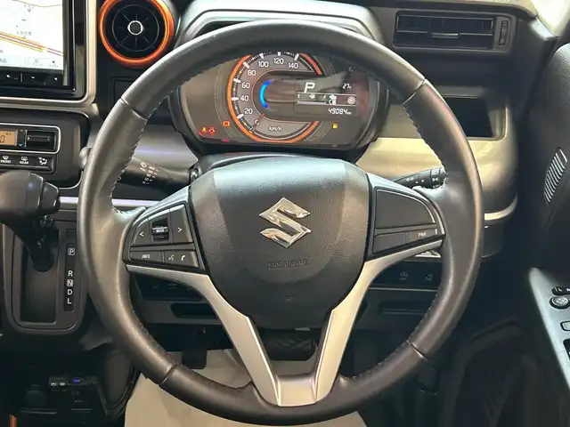 スズキ スペーシア ギア HYBRID XZ 埼玉県 2019(平31)年 4.9万km フェニックスレッドパール/ガンメタリック2トーンルーフ 衝突軽減システム/8インチナビ/　　CD/DVD/BT/フルセグTV/バックカメラ/両側パワースライドドア/LEDヘッドライト/オートマチックハイビーム/シートヒーター/ルーフレール/ドライブレコーダー/ステアリングスイッチ/プッシュスタート/ETC/禁煙車