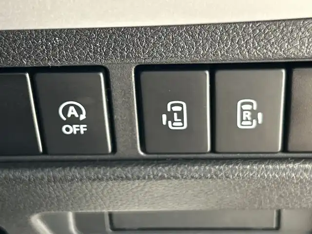 スズキ スペーシア ギア HYBRID XZ 埼玉県 2019(平31)年 4.9万km フェニックスレッドパール/ガンメタリック2トーンルーフ 衝突軽減システム/8インチナビ/　　CD/DVD/BT/フルセグTV/バックカメラ/両側パワースライドドア/LEDヘッドライト/オートマチックハイビーム/シートヒーター/ルーフレール/ドライブレコーダー/ステアリングスイッチ/プッシュスタート/ETC/禁煙車