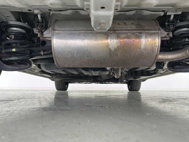 トヨタ ヴォクシー X Lエディション 宮城県 2010(平22)年 6.4万km シルキーゴールドマイカメタリック 社外ナビ/バックカメラ/ETC/片側パワースライドドア/スタッドレスタイヤ積込/LEDヘッドライト