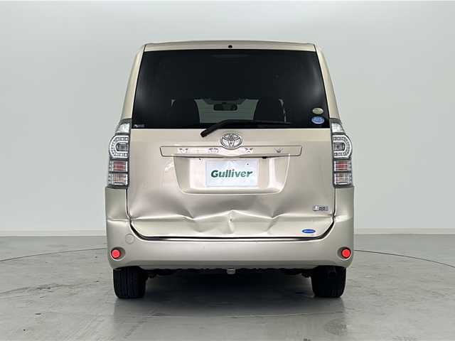 トヨタ ヴォクシー X Lエディション 宮城県 2010(平22)年 6.4万km シルキーゴールドマイカメタリック 社外ナビ/バックカメラ/ETC/片側パワースライドドア/スタッドレスタイヤ積込/LEDヘッドライト