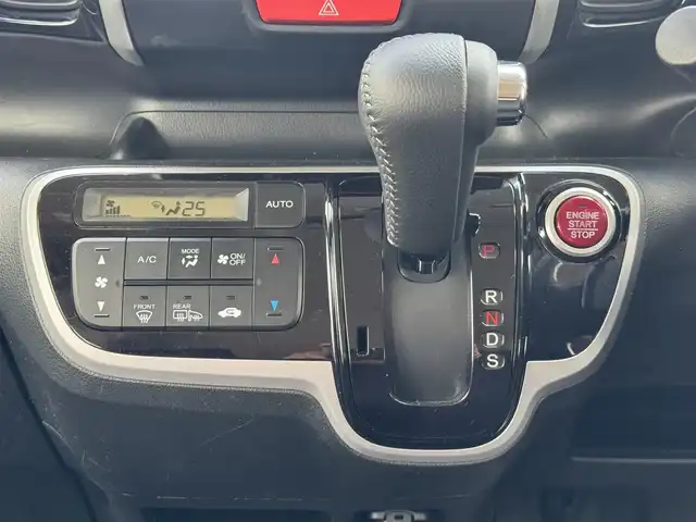 ホンダ Ｎ ＢＯＸ カスタム G ターボSSパッケージ 青森県 2013(平25)年 9.7万km クリスタルブラックパール 4WD・ターボ/社外メモリナビ・フルセグTV/バックカメラ/CD/USB/DVD/両側パワースライドドア/クルーズコントロール/パドルシフト/純正エンジンスターター/ETC/HIDヘッドライト/フォグランプ/ウインカーミラー/純正15インチアルミホイール/スマートキー/プッシュスタート