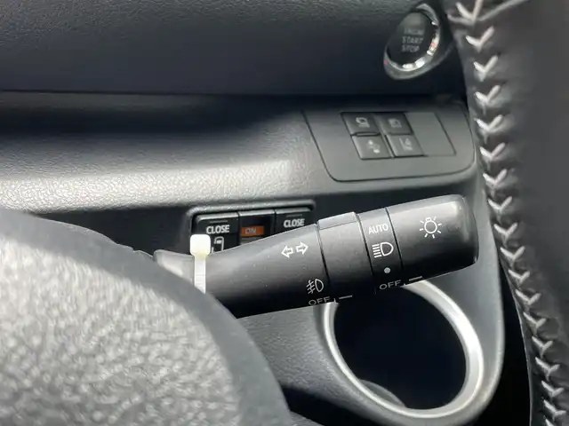 トヨタ シエンタ G クエロ 佐賀県 2020(令2)年 3.4万km ホワイトパールクリスタルシャイン トヨタセーフティセンス/・プリクラッシュセーフティシステム/・レーンディパーチャーアラート/・オートマチィックハイビーム/インテリジェントクリアランスソナー/純正SDナビ/・パノラミックビューモニター/・フルセグTV/BT/CD/DVD/両側パワースライドドア/ハーフレザーシート（合皮）/LEDヘッドライト/フォグランプ/オートライト/前後ドライブレコーダー(TZ-D205W)/ETC/プッシュスタート/革巻きステアリング/ステアリングスイッチ/電動格納ミラー/フロアマット/ドアバイザー/スペアキー×１