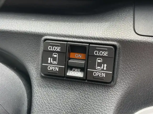 トヨタ シエンタ G クエロ 佐賀県 2020(令2)年 3.4万km ホワイトパールクリスタルシャイン トヨタセーフティセンス/・プリクラッシュセーフティシステム/・レーンディパーチャーアラート/・オートマチィックハイビーム/インテリジェントクリアランスソナー/純正SDナビ/・パノラミックビューモニター/・フルセグTV/BT/CD/DVD/両側パワースライドドア/ハーフレザーシート（合皮）/LEDヘッドライト/フォグランプ/オートライト/前後ドライブレコーダー(TZ-D205W)/ETC/プッシュスタート/革巻きステアリング/ステアリングスイッチ/電動格納ミラー/フロアマット/ドアバイザー/スペアキー×１