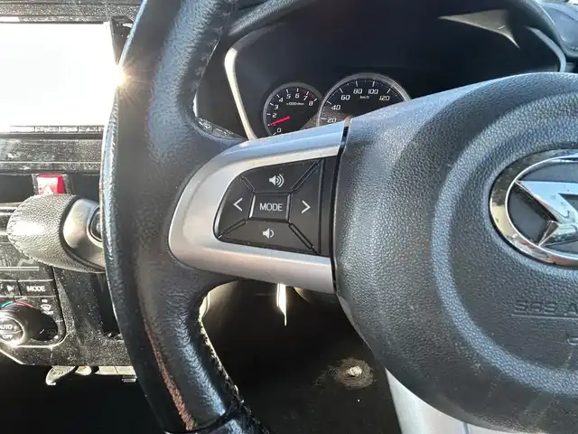 ダイハツ トール カスタムG SAⅡ 栃木県 2018(平30)年 7.1万km 緑 エマージェンシーブレーキ/kenwood社外ナビ/ワンセグテレビ/アラウンドビューモニター/ETC/アイドリングストップ/スマートキー/LEDオートライト/純正アルミホイール/コーナーセンサー/プッシュスタート/ドアバイザー/横滑り防止装置/スタッドレスタイヤ