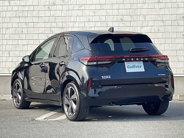 日産 オーラ G レザーエディション 山形県 2022(令4)年 3.3万km 黒 禁煙車/ワンオーナー/全方位運転支援システム/プロパイロット/プロパイロット緊急停止支援システム/エマージェンシーブレーキ/インテリジェントFCW(前方衝突予測警報)/インテリジェントDA(ふらつき警報)/インテリジェントLI(車線逸脱防止支援システム)/LDW(車線逸脱警報)/インテリジェントBSI(後側方衝突防止支援システム)/BSW(後側方車両検知警報)/標識検知機能/インテリジェントアラウンドビューモニター(移動物 検知機能付)/踏み間違い衝突防止アシスト/RCTA(後退時車両検知警報)/インテリジェントルームミラー/エマージェンシーストップシグナル/SOSコール/オートブレーキホールド/純正NissanConectナビ(AM.FM.TV.Bleetooth.AndroidAuto.HDMI.USB)/寒冷地仕様/ETC2.0 /置くだけ充電/BOSEサウンドシステム/ステアリングヒーター/シートヒーター(D/N席)/革シート/LEDヘッドランプ/フォグランプ/純正サマーAW17インチ