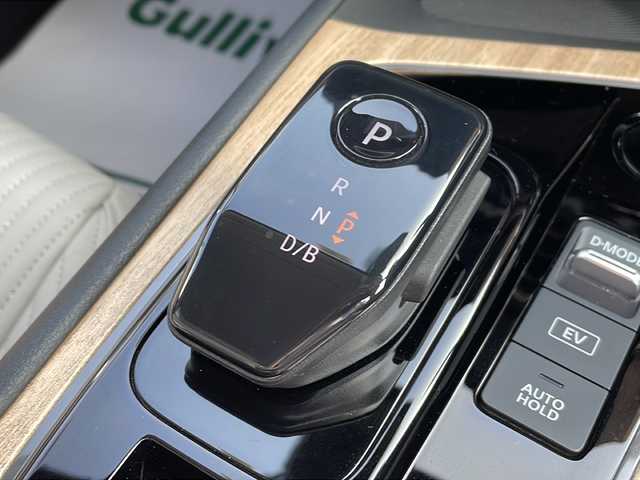 日産 オーラ G レザーエディション 山形県 2022(令4)年 3.3万km 黒 禁煙車/ワンオーナー/全方位運転支援システム/プロパイロット/プロパイロット緊急停止支援システム/エマージェンシーブレーキ/インテリジェントFCW(前方衝突予測警報)/インテリジェントDA(ふらつき警報)/インテリジェントLI(車線逸脱防止支援システム)/LDW(車線逸脱警報)/インテリジェントBSI(後側方衝突防止支援システム)/BSW(後側方車両検知警報)/標識検知機能/インテリジェントアラウンドビューモニター(移動物 検知機能付)/踏み間違い衝突防止アシスト/RCTA(後退時車両検知警報)/インテリジェントルームミラー/エマージェンシーストップシグナル/SOSコール/オートブレーキホールド/純正NissanConectナビ(AM.FM.TV.Bleetooth.AndroidAuto.HDMI.USB)/寒冷地仕様/ETC2.0 /置くだけ充電/BOSEサウンドシステム/ステアリングヒーター/シートヒーター(D/N席)/革シート/LEDヘッドランプ/フォグランプ/純正サマーAW17インチ