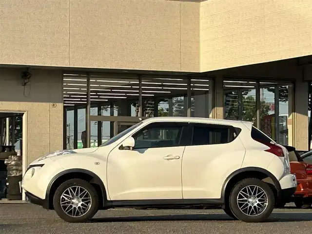 日産 ジューク 15RS タイプV 宮城県 2014(平26)年 6.9万km ブリリアントホワイトパール 純正ディーラーオプションナビ/フルセグTV/FM・AM/CD・DVD/SD/Bluetooth/ipod/USB//HDMI/AUX/BLONKS製アルミホイール16インチ/KENWOOD製ドラレコ前/純正フロアマット/ETC/バックカメラ/横滑り防止/リモコンキー/ハロゲンランプ