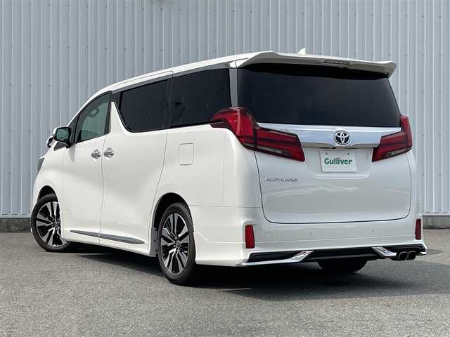 トヨタ アルファード S Cパッケージ 福岡県 2020(令2)年 2.4万km ホワイトパールクリスタルシャイン モデリスタエアロ/マフラー/ツインムーンルーフ/純正12.1インチフリップダウンモニター/メーカー純正９インチディスプレイオーディオナビ/フルセグTV/CD/DVD/BT/AM/FM/applecarplay/androidauto/バックカメラ/黒革シート/シートメモリー/前席パワーシート/前席シートヒーター/ベンチレーション/ステアリングヒーター/ＰＣＳ/PKSB/LTA/レーダークルーズコントロール/クリアランスソナー/両側パワースライドドア/パワーバックドア/デジタルインナーミラー/スマートキー/プッシュスタート/電動パーキング/ブレーキホールド/三眼LED/LEDフォグ/ビルトインETC2.0/AC100V/オットマン/純正アルミ