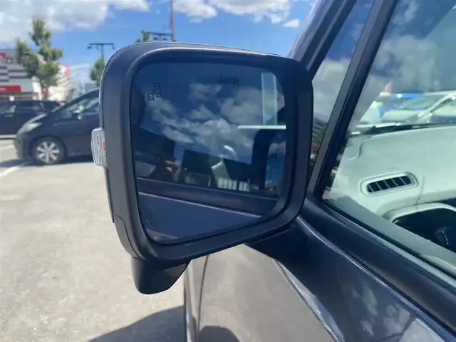 クライスラー・ジープ ジープ レネゲード リミテッド 福岡県 2020(令2)年 3.2万km グレー ・アダプティブクルーズコントロール/・メモリーナビ/USB/Bluetooth/AUX/AppleCarPlay/・バックカメラ/・黒革シート/シートヒーター/・フルセグ/・社外ETC/・純正17AW/・プッシュスタート/・スマートキー/・スペアキー/・フルフラットシート/・レーンキープアシスト/・オートライト/・LEDライト/・保証書/・取扱説明書/・記録簿