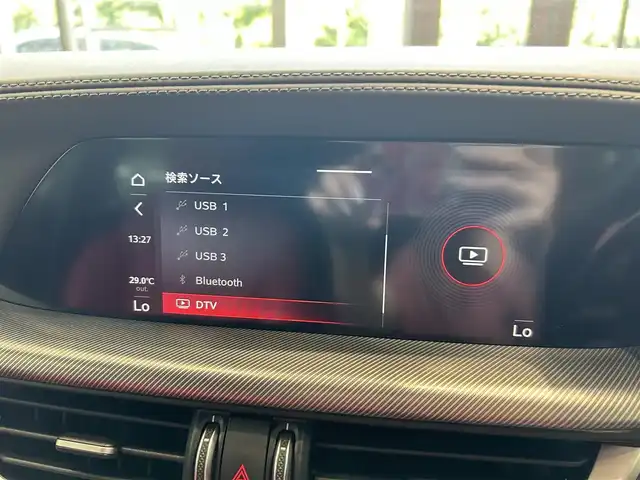 アルファロメオ ステルヴィオ 2.2ターボ ディーゼルQ4 ヴェローチェ 大阪府 2022(令4)年 2.1万km 白 赤レザー/パワーシート/シートメモリ/シートヒーター/ステアリングヒーター/ACC/純正ナビ/フルセグテレビ/バックカメラ/carplay/純正２１インチアルミホイール/BSM/電動リアゲート/パドルシフト/置くだけ充電/ETC2.0/ドライブレコーダー/ハーマンカードン/HIDヘッドライト