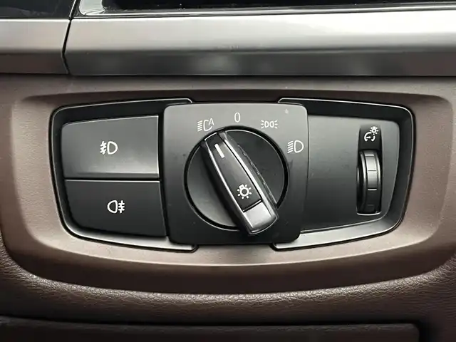 ＢＭＷ Ｘ５ xDrive 35d Mスポーツ 三重県 2017(平29)年 2.6万km サファイアブラックP ＡＣＣ/パノラマサンルーフ/ハーマンカードン/ブラウンレザー/純正ナビ/全方位カメラ/地デジ/純正２０インチＡＷ/イージークローズドア/アダプティブサスペンション/インテリジェントセーフティ/ＬＥＤ