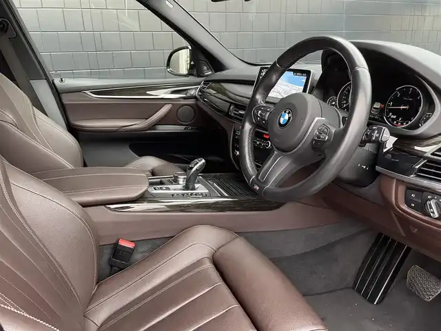 ＢＭＷ Ｘ５ xDrive 35d Mスポーツ 三重県 2017(平29)年 2.6万km サファイアブラックP ＡＣＣ/パノラマサンルーフ/ハーマンカードン/ブラウンレザー/純正ナビ/全方位カメラ/地デジ/純正２０インチＡＷ/イージークローズドア/アダプティブサスペンション/インテリジェントセーフティ/ＬＥＤ