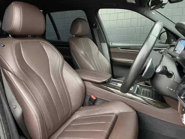 ＢＭＷ Ｘ５ xDrive 35d Mスポーツ 三重県 2017(平29)年 2.6万km サファイアブラックP ＡＣＣ/パノラマサンルーフ/ハーマンカードン/ブラウンレザー/純正ナビ/全方位カメラ/地デジ/純正２０インチＡＷ/イージークローズドア/アダプティブサスペンション/インテリジェントセーフティ/ＬＥＤ