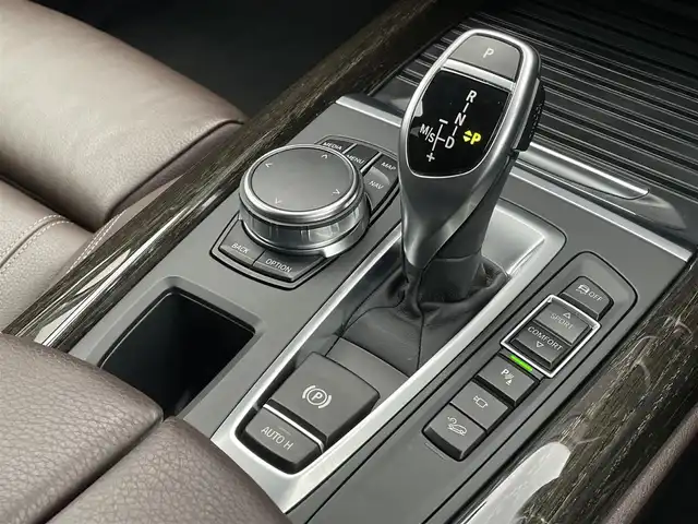 ＢＭＷ Ｘ５ xDrive 35d Mスポーツ 三重県 2017(平29)年 2.6万km サファイアブラックP ＡＣＣ/パノラマサンルーフ/ハーマンカードン/ブラウンレザー/純正ナビ/全方位カメラ/地デジ/純正２０インチＡＷ/イージークローズドア/アダプティブサスペンション/インテリジェントセーフティ/ＬＥＤ
