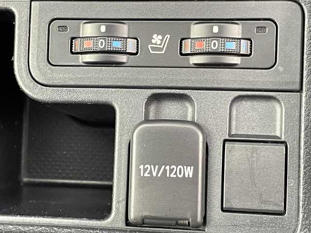 トヨタ ランドクルーザー プラド TX Lパッケージ マットブラED 千葉県 2023(令5)年 3.1万km アバンギャルドブロンズメタリック トヨタセーフティセンス/・プリクラッシュセーフティ/・レーンディパーチャーアラート/・ロードサインアシスト/・先行車発進告知/純正9インチSDナビ/CD MSV BT フルセグ/全方位カメラ/レーダークルーズコントロール/LEDオートライト/レザーシート/シートエアコン/パワーシート/純正18インチアルミホイール/革巻きステアリング/ステアリングスイッチ/プッシュスタート/スマートキー/ETC2.0